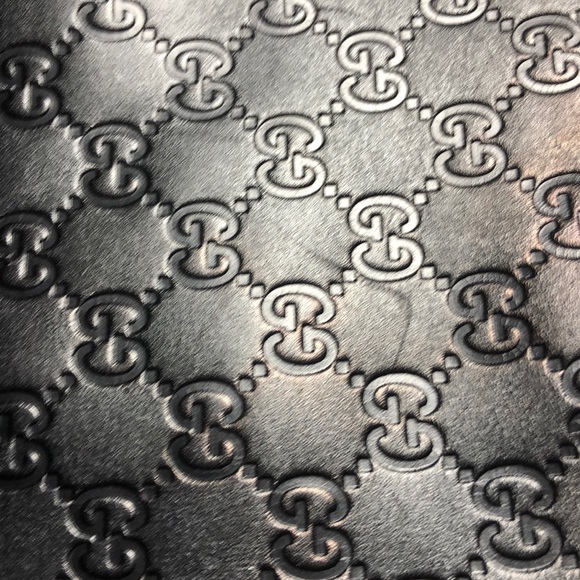 GUCCI Guccissima Messenger Bag - Picture 12 of 16